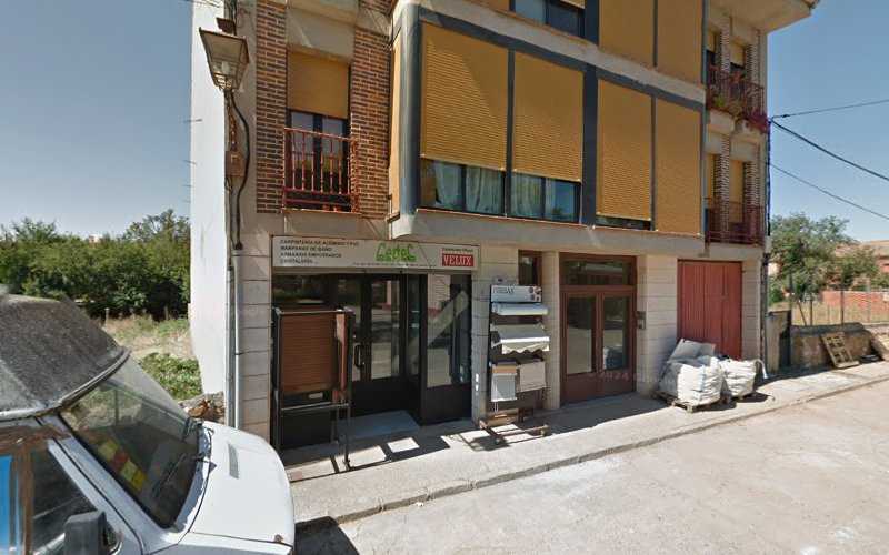 Fotografia tomada fuera de Certec - Carpintería metálica y de aluminio en Ayllón, Segovia