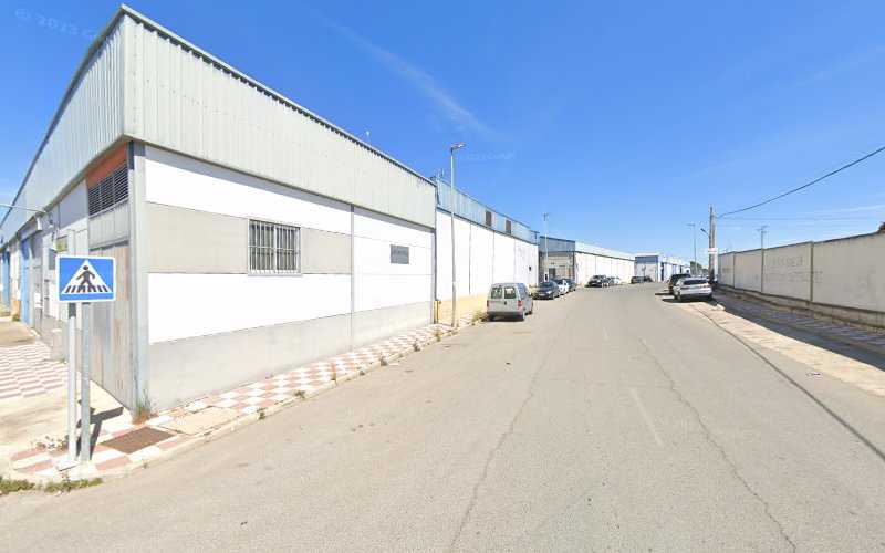 Fotografia tomada fuera de Carpintería Jaramivel - Carpintería en Alcalá del Río, Sevilla