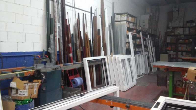 Fotografia tomada fuera de Carpinteria de Aluminio Villaverde - Carpintería metálica y de aluminio en Guadalajara, Guadalajara