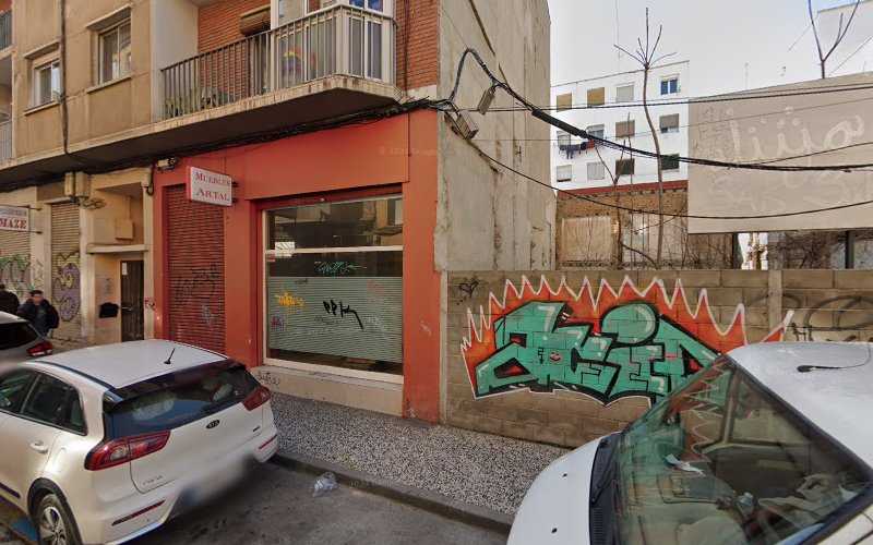 Fotografia tomada fuera de Ebanisteria Muebles Tomás - Fábrica de muebles en Zaragoza, Zaragoza