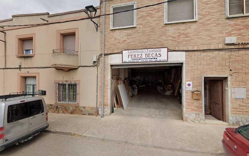 Fotografia tomada fuera de Carpinteria Pérez Becas - Carpintero en Mallén, Zaragoza