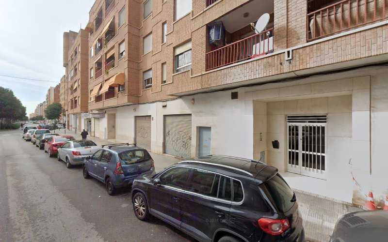 Fotografia tomada fuera de Carpinteria Roman Ferrer - Carpintería metálica y de aluminio en Castellón de la Plana, Castellón