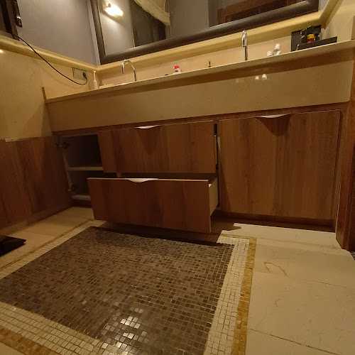 Fotografia tomada fuera de BricoAmano: Carpinteria de madera y reformas Castellón - Carpintería en Borriol, Castellón