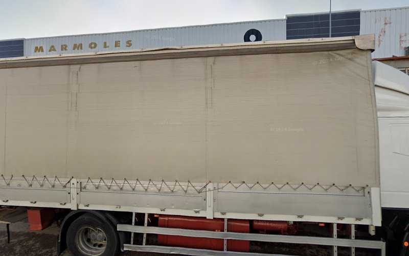 Fotografia tomada fuera de Carpintería Metálica Júcar, S.L. - Carpintería metálica y de aluminio en Castellon de la Plana, Castellón