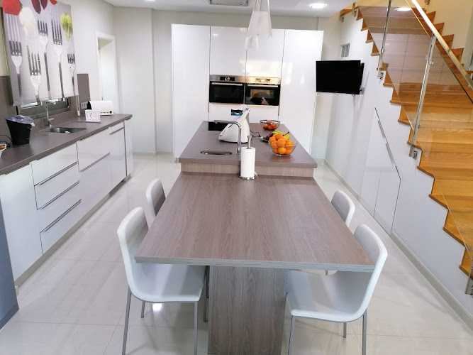 Fotografia tomada fuera de Lusadenpe - Carpintería en Carrizal, Las Palmas