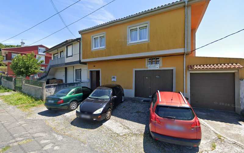 Fotografia tomada fuera de Carpinteria Jose Antonio - Carpintero en Lagarteria, A Coruña