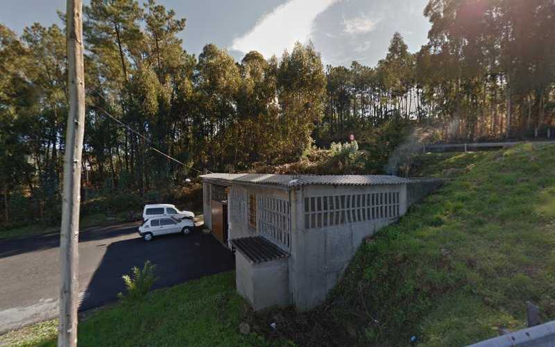Fotografia tomada fuera de Carpintería Oeste - Carpintería en Catoira, Pontevedra