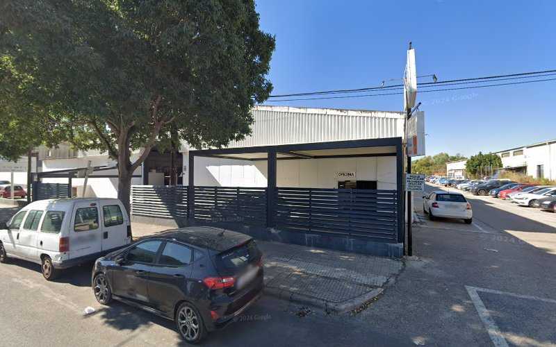 Fotografia tomada fuera de Saxun by Giménez Ganga Baleares - Metal·listeria en Son Castelló, Baleares