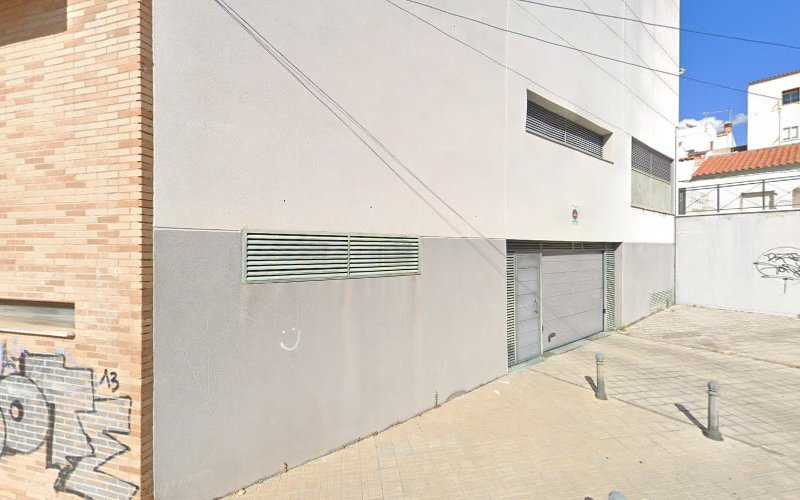 Fotografia tomada fuera de Ramón Castela Expósito - Carpintería metálica y de aluminio en Cáceres, Cáceres