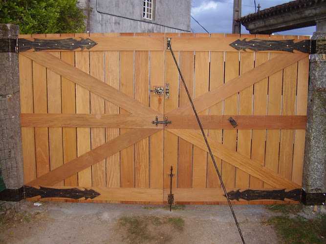Fotografia tomada fuera de Forjarosa - Carpintería metálica y de aluminio en Vilagarcía de Arousa, Pontevedra