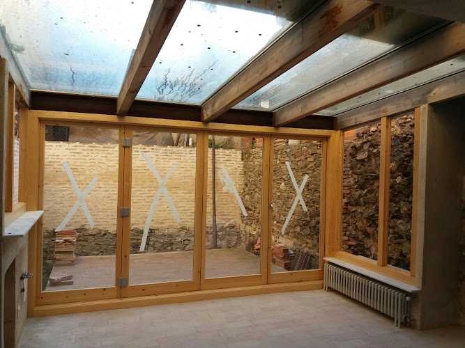 Fotografia tomada fuera de Maderas Perafort S.L - Fábrica de puertas en Perafort, Tarragona