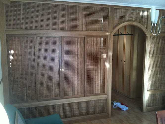 Fotografia tomada fuera de Fusteria ebenisteria Carpinteria Ramón Perez - Carpintero en Salou, Tarragona