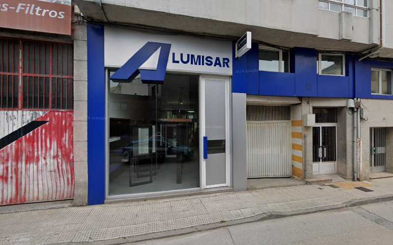 Fotografia tomada fuera de Alumisar - Carpintería metálica y de aluminio en Sarria, Lugo