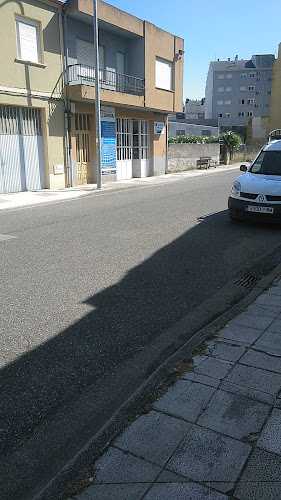Fotografia tomada fuera de Metal Sarria S.L. - Carpintería metálica y de aluminio en Sarria, Lugo
