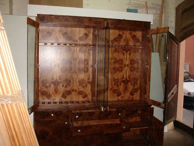 Fotografia tomada fuera de Antonio Constantino Ribes Solaz - Carpintería en Mislata, Valencia