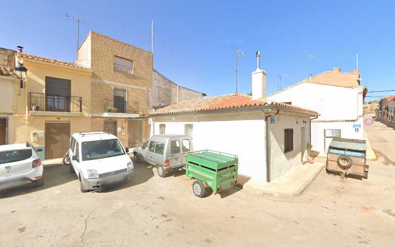 Fotografia tomada fuera de Manolo Sierra La Carpinteria de Madera - Carpenter en Siete Aguas, Valencia