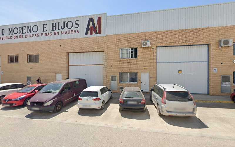 Fotografia tomada fuera de CHAPAS Y MADERAS- JORGE MORENO RUBIO - Carpintería en Alacuás, Valencia