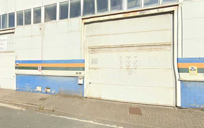 Fotografia tomada fuera de Carpintería y Ebanistería Lozano - Tienda de armarios en Arrigorriaga, Vizcaya