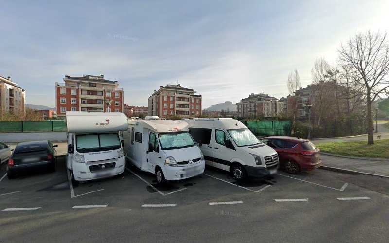 Fotografia tomada fuera de Almacén de madera Vizcaya - Almacén en Amorebieta-Etxano, Vizcaya