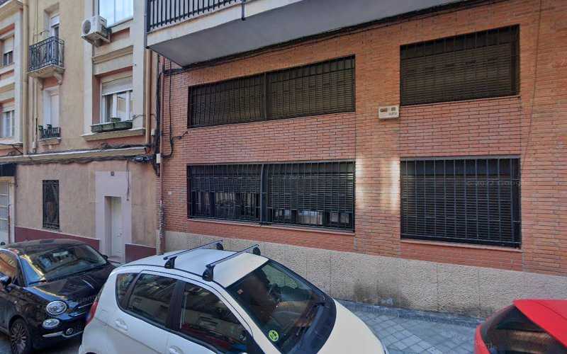 Fotografia tomada fuera de Infasa Aluminios - Carpintería metálica y de aluminio en Madrid, Madrid