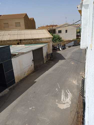 Fotografia tomada fuera de Carpinteria metalica Jose A. López - Taller de metalurgia en Alcudia de Guadix, Granada