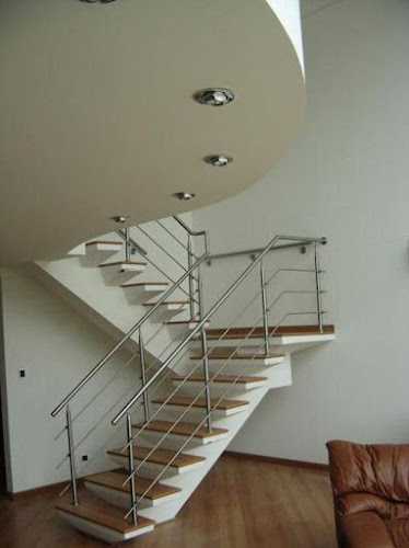 Fotografia tomada fuera de Carpintería Aluminio Alutec - Carpintería metálica y de aluminio en Los Montesinos, Alicante