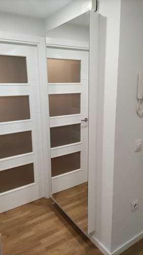 Fotografia tomada fuera de Carpintería Ebanistería WoodArt Studio - Carpintería en Alcalá de Henares, Madrid