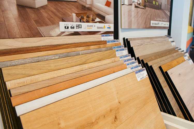 Fotografia tomada fuera de Tarimas del Mundo - Tienda de materiales para suelos en Madrid, Madrid