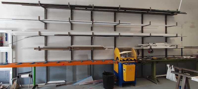 Fotografia tomada fuera de Aluminios Sebas - Carpintería metálica y de aluminio en Alcalá de Henares, Madrid