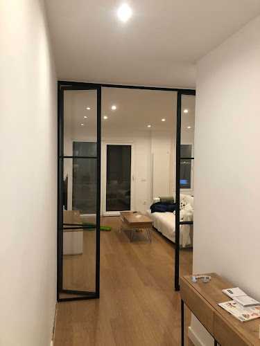 Fotografia tomada fuera de Cerrajería ABAD - Carpintería en Alcalá de Henares, Madrid