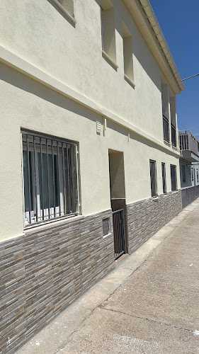 Fotografia tomada fuera de Pinturas y Lacados y reformas Ibarz - Pintor en Alcolea de Cinca, Huesca