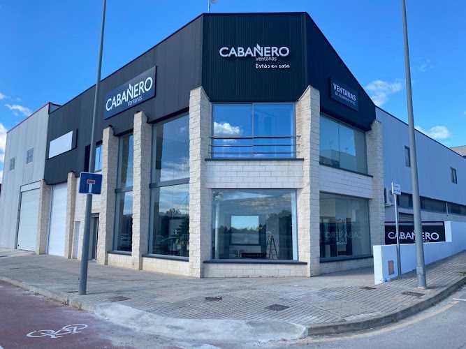 Fotografia tomada fuera de Cabañero Ventanas (Aielo de Malferit) - Carpintería metálica y de aluminio en Aielo de Malferit, Valencia