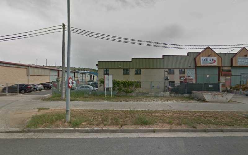 Fotografia tomada fuera de Carpinteria Paco - Carpintería en Azucarera Leopoldo, Burgos