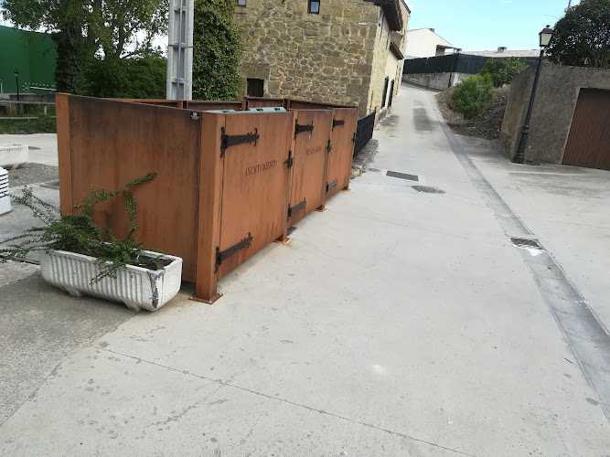 Fotografia tomada fuera de Carpinteria Metálica Anguciana - Carpintería metálica y de aluminio en Anguciana, La Rioja