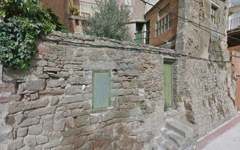Fotografia tomada fuera de Claver - Carpintería metálica y de aluminio en Vilanova de l'Aguda, Lérida