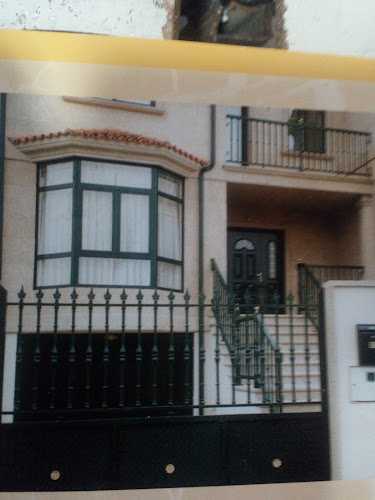 Fotografia tomada fuera de Lobeira - Carpintería metálica y de aluminio en O Outeiro, Pontevedra