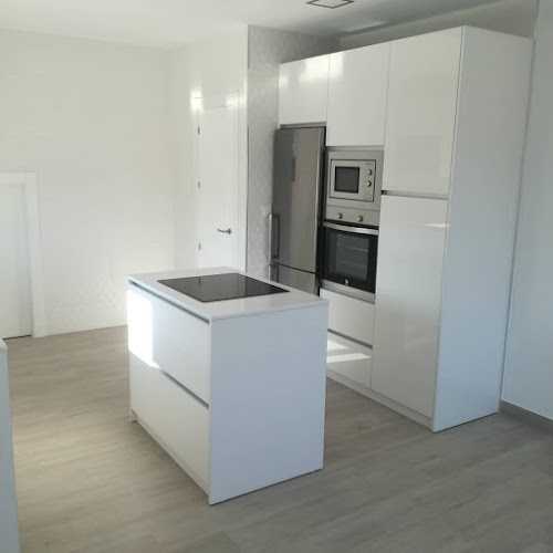 Fotografia tomada fuera de Carpintería Y Muebles Hermanos Jurado - Carpintería en Torredelcampo, Jaén