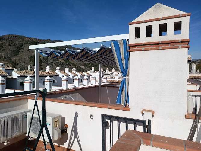 Fotografia tomada fuera de Javimetal - Carpintería metálica y de aluminio en Vélez de Benaudalla, Granada