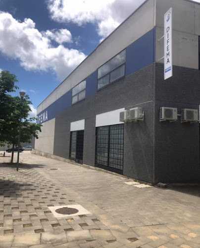 Fotografia tomada fuera de Puertas Difema - Almacén en Valverde del Camino, Huelva