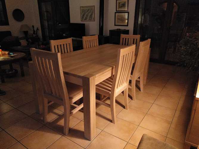 Fotografia tomada fuera de Carpintería Antonio Seco - Carpintero en Zafra, Badajoz