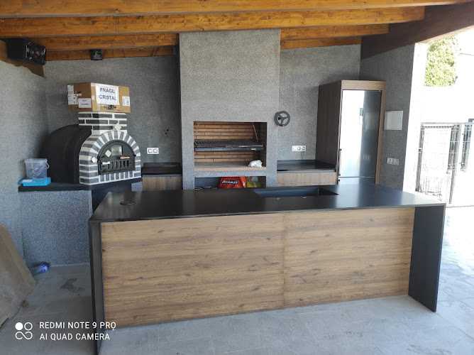 Fotografia tomada fuera de MADERAS VARGAS RIOJA, S.L. - Establecimiento de venta de madera en Leganés, Madrid