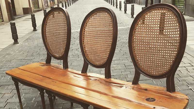 Fotografia tomada fuera de EstudioHL2 - Tienda de muebles en Madrid, Madrid