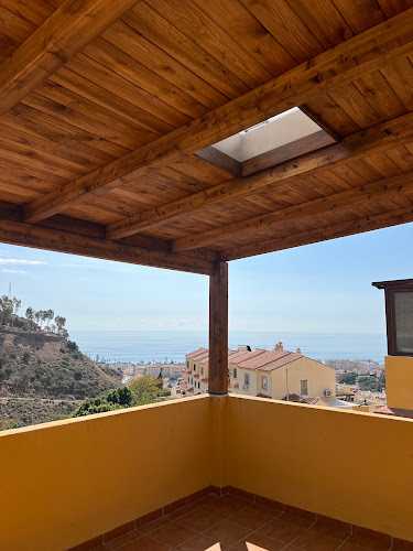 Fotografia tomada fuera de Pérgola Málaga - Empresa maderera en Rincón de la Victoria, Málaga