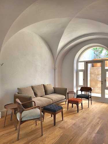 Fotografia tomada fuera de Llagan Wood - Fabricant de mobles en Sant Feliu de Guíxols, Girona