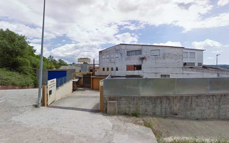 Fotografia tomada fuera de Fusteria Clasics - Fusteria en Sant Julià de Ramis, Girona