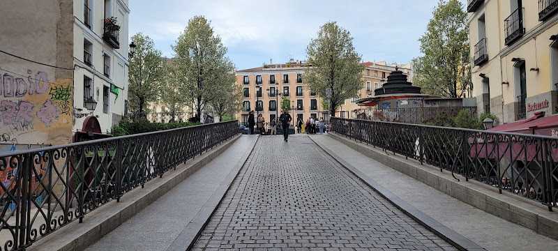 Fotografia tomada fuera de Escalinata 3 Design - Interiorista en Madrid, Madrid