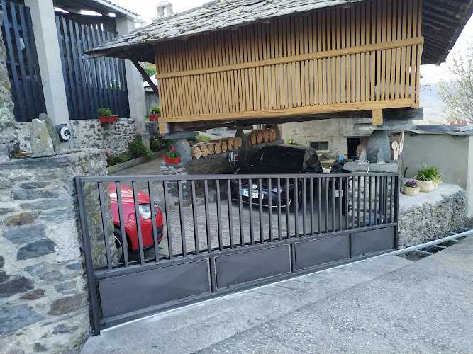 Fotografia tomada fuera de Carpinteria Metalica Arbometal - Carpintería metálica y de aluminio en Coaña, Asturias