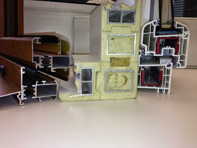 Fotografia tomada fuera de Ventanas Ikan S.L. - Carpintería metálica y de aluminio en Urnieta, Guipúzcoa