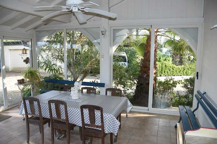 Fotografia tomada fuera de Carpintería de aluminio Laur S. L. - Carpintería metálica y de aluminio en Astigarraga, Guipúzcoa