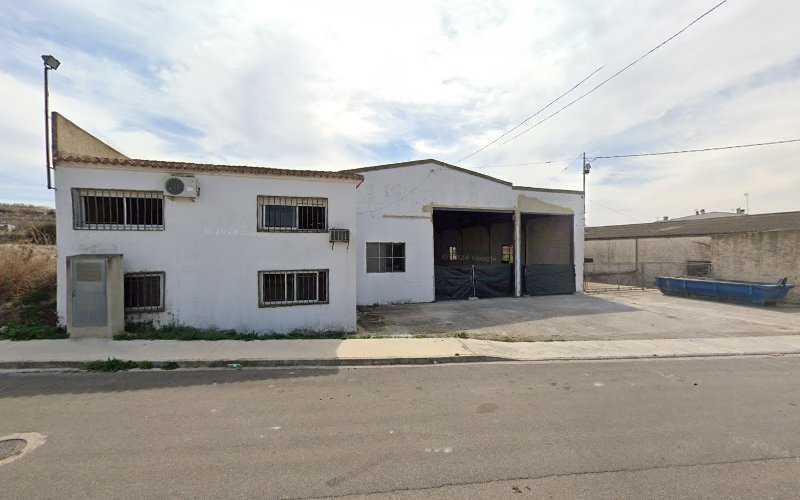 Fotografia tomada fuera de Maderas David Moscardó, SL - Fábrica en Benigànim, Valencia